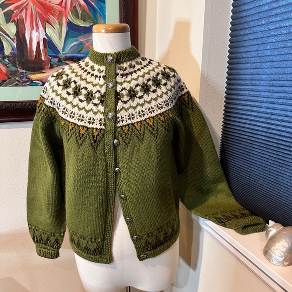 Norwegian Hand Knit Green Cardigan w/ Floral Pattern by Wm. Schmidt - S/M - Picture 12 of 13